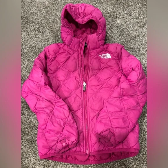 The North Face Fuchsia Quilted Jacket - Picture 1 of 5